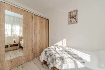 Holiday house in Ninski Stanovi for 8–10 guests