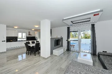 Privlaka Villa for 6–8 Guests with Private Pool