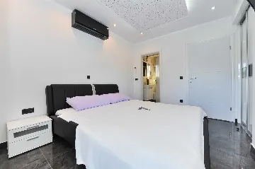 Privlaka Villa for 6–8 Guests with Private Pool