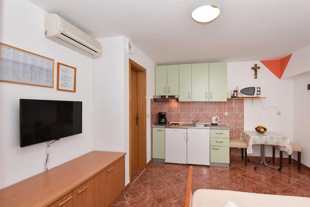 Studio Apartment in Privlaka for 2 Guests