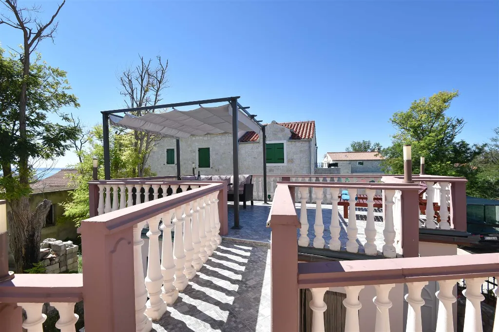 2-Bedroom Apartment in Privlaka for 4 Guests