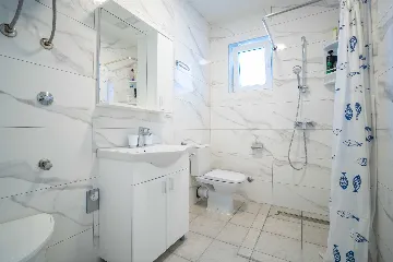 Apartment in Radovanjica, Vir for 4–5 Guests