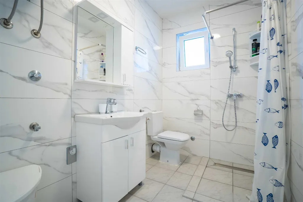 Apartment in Radovanjica, Vir for 4–5 Guests