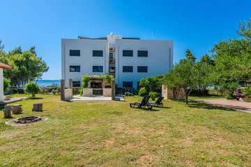 Privlaka Sea-View Holiday House for 6-8 Guests