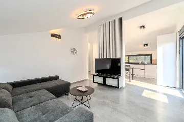 Vir Apartment for 4–6 Guests with Private Jacuzzi