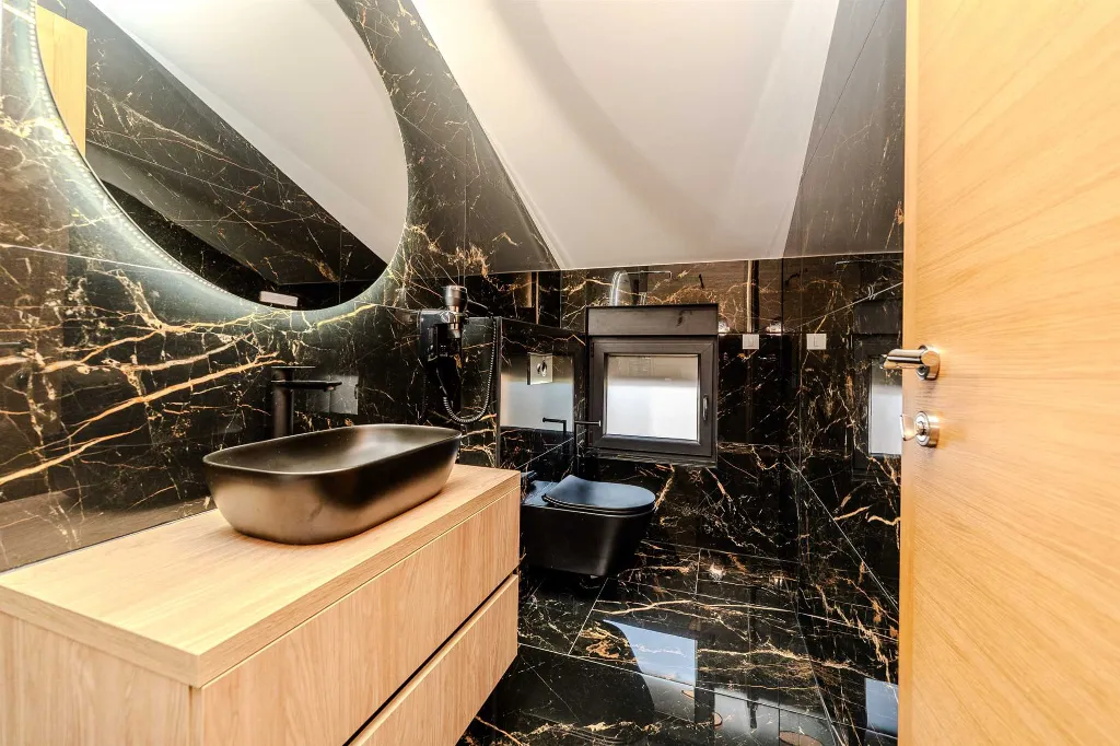 Vir Apartment for 4–6 Guests with Private Jacuzzi