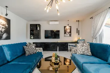 Modern Villa with Private Pool for 6-8 in Privlaka