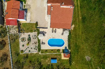 Modern Villa with Private Pool for 6-8 in Privlaka