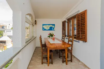 2-Bedroom Apartment in Vir for Up to 4 Guests