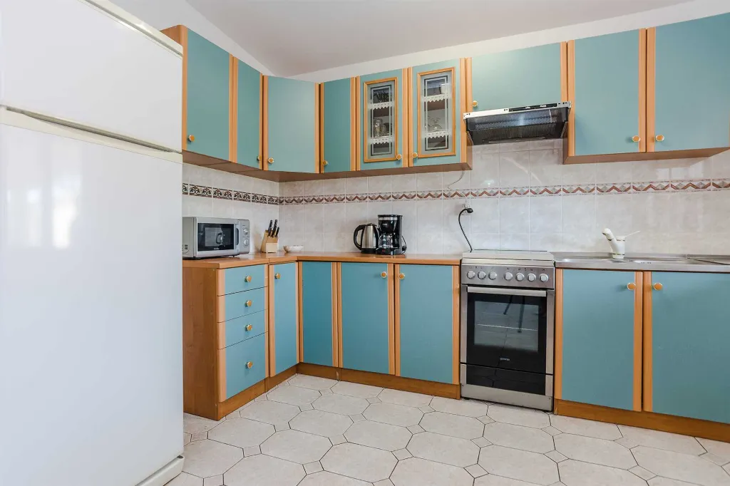 2-Bedroom Apartment in Vir for Up to 4 Guests