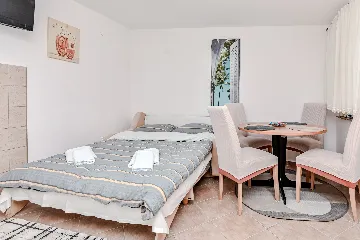 One-Bedroom Apartment in Vir (100 m to Beach)