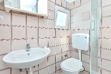 One-Bedroom Apartment in Vir (100 m to Beach)