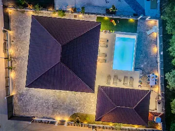 Privlaka 3-Bedroom Villa for 6-7 with Private Pool