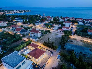 Privlaka 3-Bedroom Villa for 6-7 with Private Pool