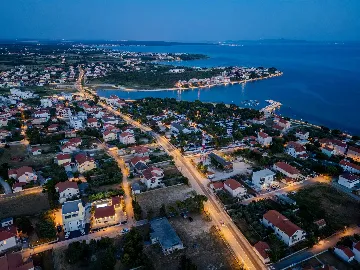 Privlaka 3-Bedroom Villa for 6-7 with Private Pool