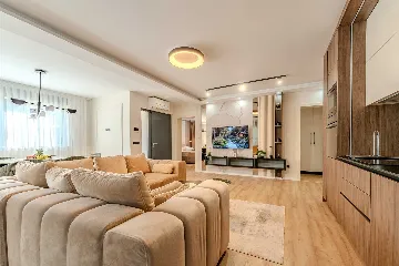 Privlaka 3-Bedroom Villa for 6-7 with Private Pool