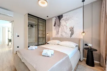 Privlaka 3-Bedroom Villa for 6-7 with Private Pool