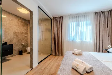 Privlaka 3-Bedroom Villa for 6-7 with Private Pool