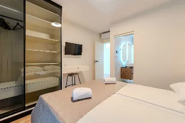 Privlaka 3-Bedroom Villa for 6-7 with Private Pool