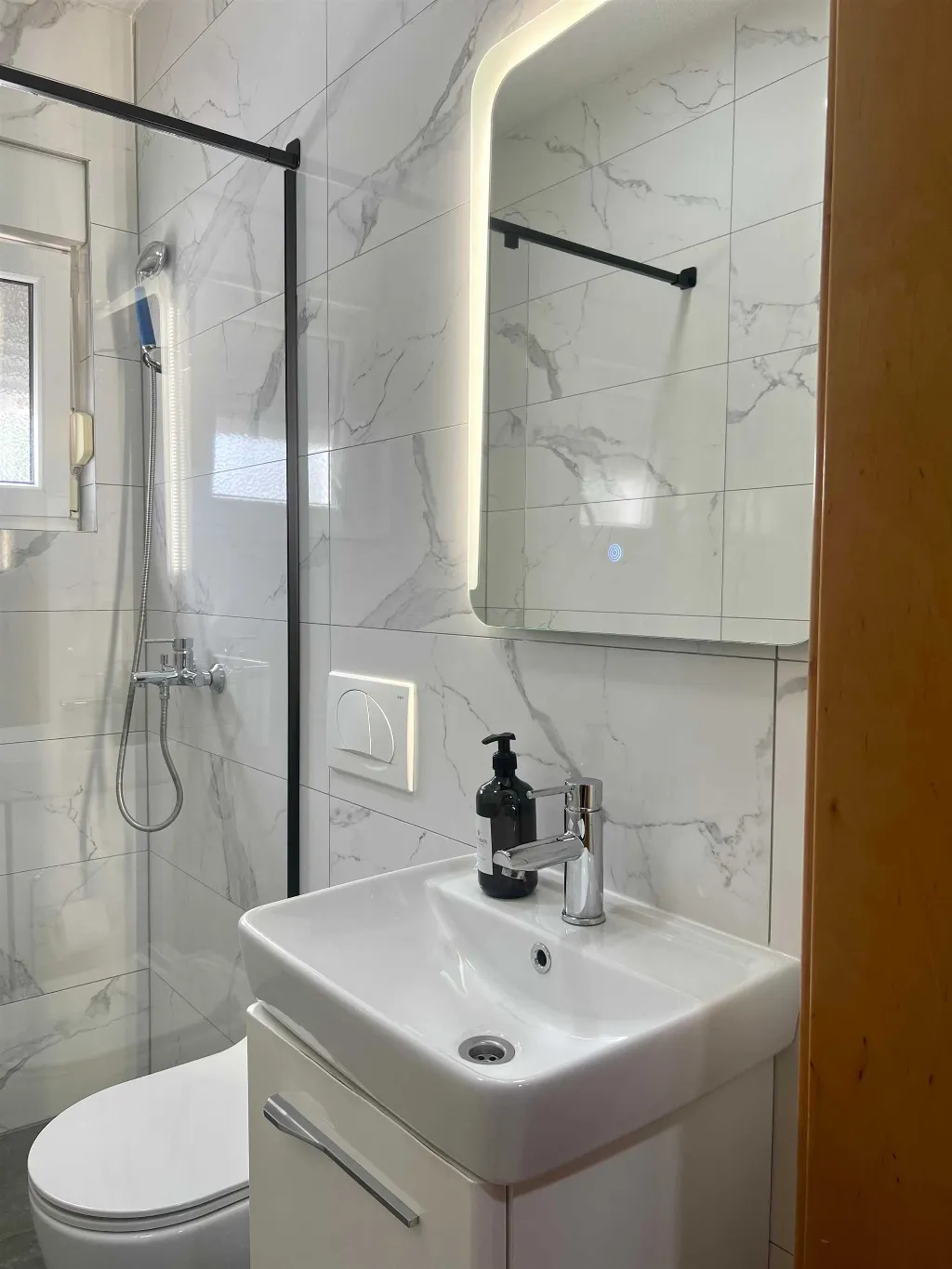 1-Bedroom Apartment for 2–4 in Vir, Croatia