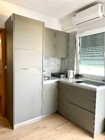 Apartment in Vir for 2-4 Guests with Partial Sea View