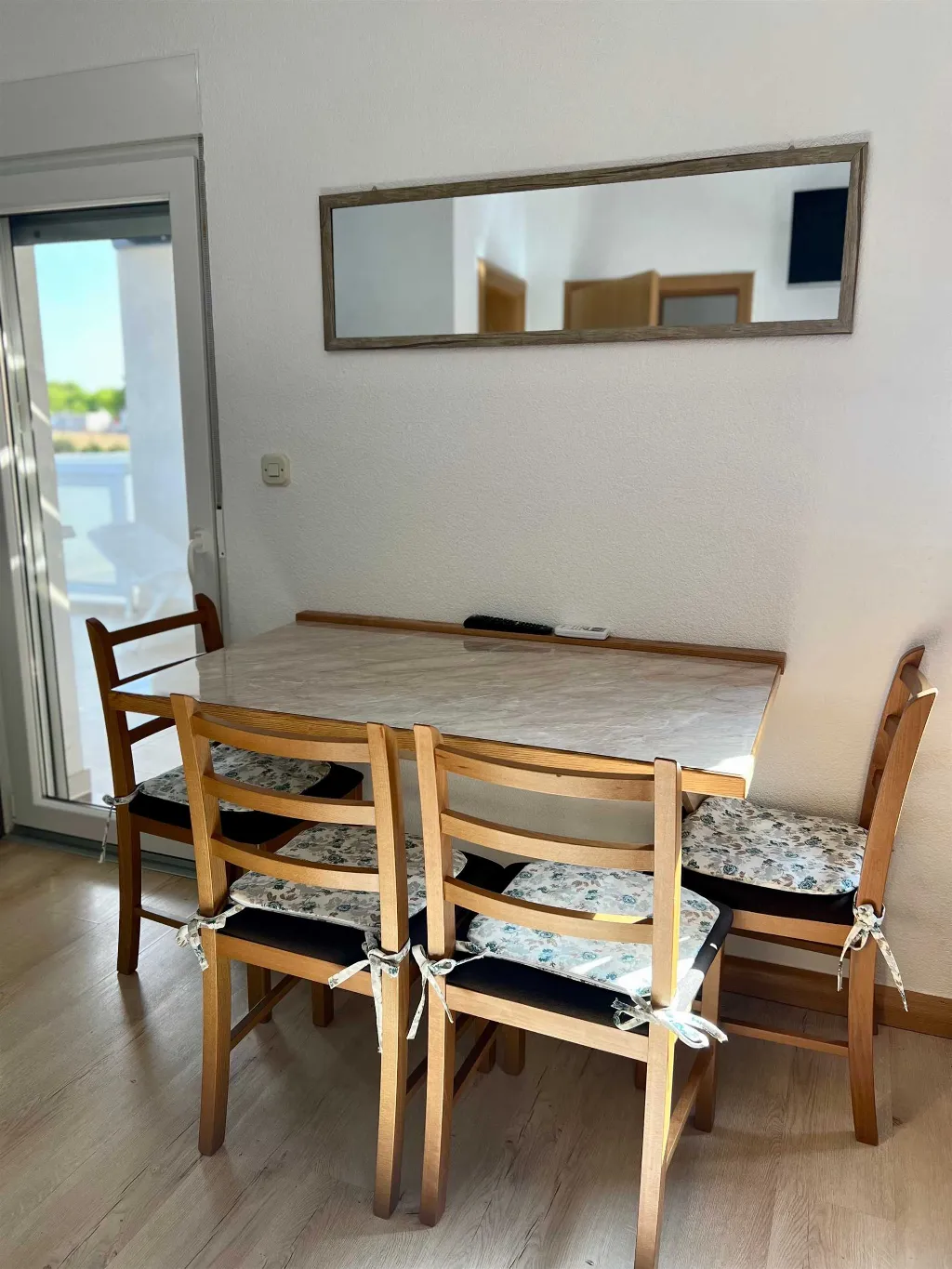 Apartment in Vir for 2-4 Guests with Partial Sea View