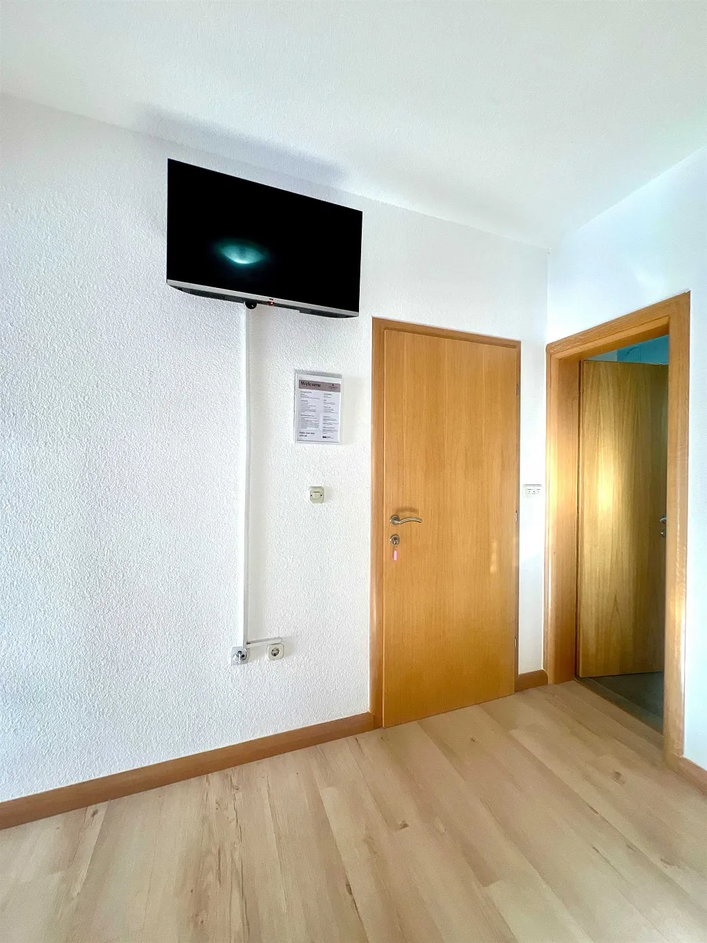 Apartment in Vir for 2-4 Guests with Partial Sea View