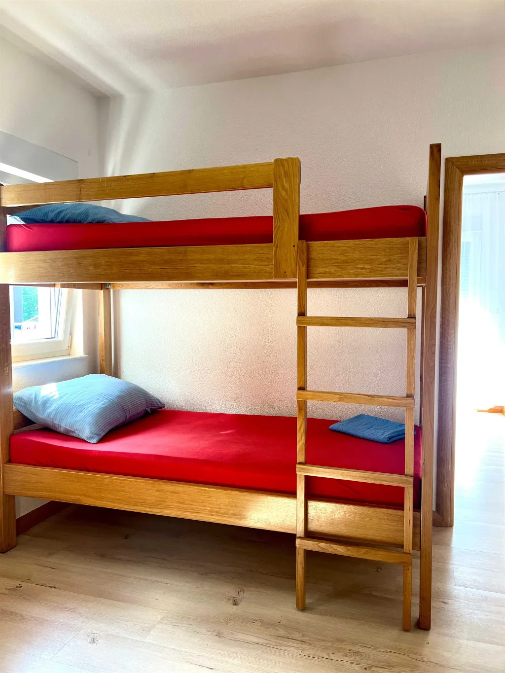 Apartment in Vir for 2-4 Guests with Partial Sea View