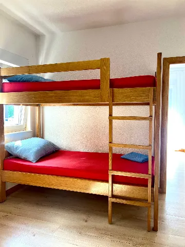 Apartment in Vir for 2-4 Guests with Partial Sea View