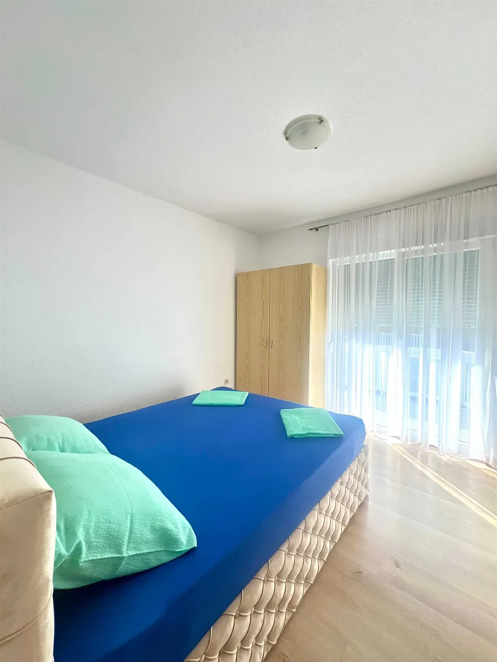 Apartment in Vir for 2-4 Guests with Partial Sea View