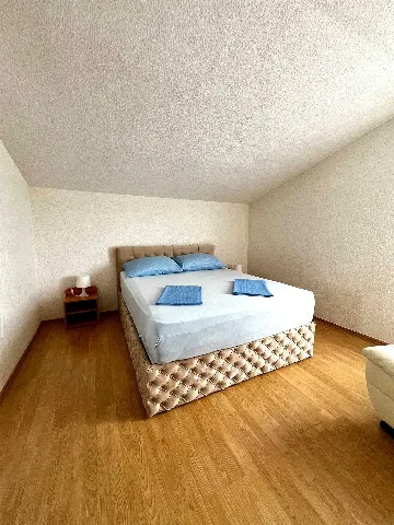 Apartment in Vir for 4–6 with Sea View