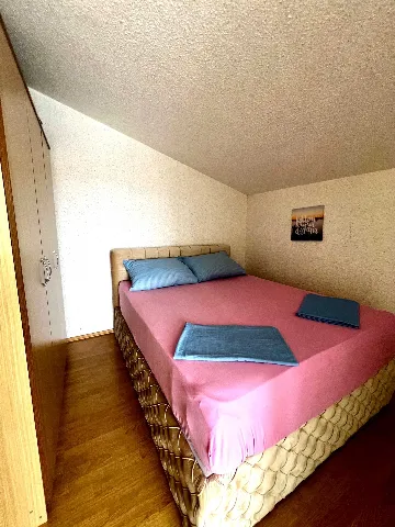 Apartment in Vir for 4–6 with Sea View