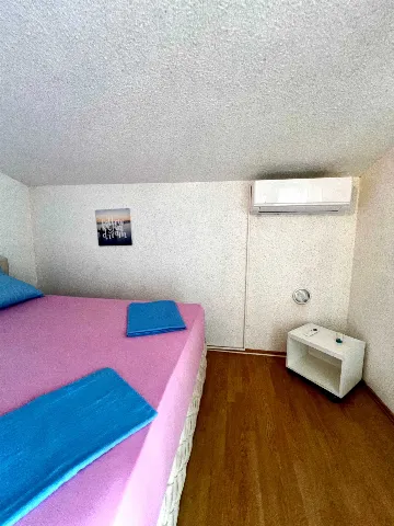 Apartment in Vir for 4–6 with Sea View