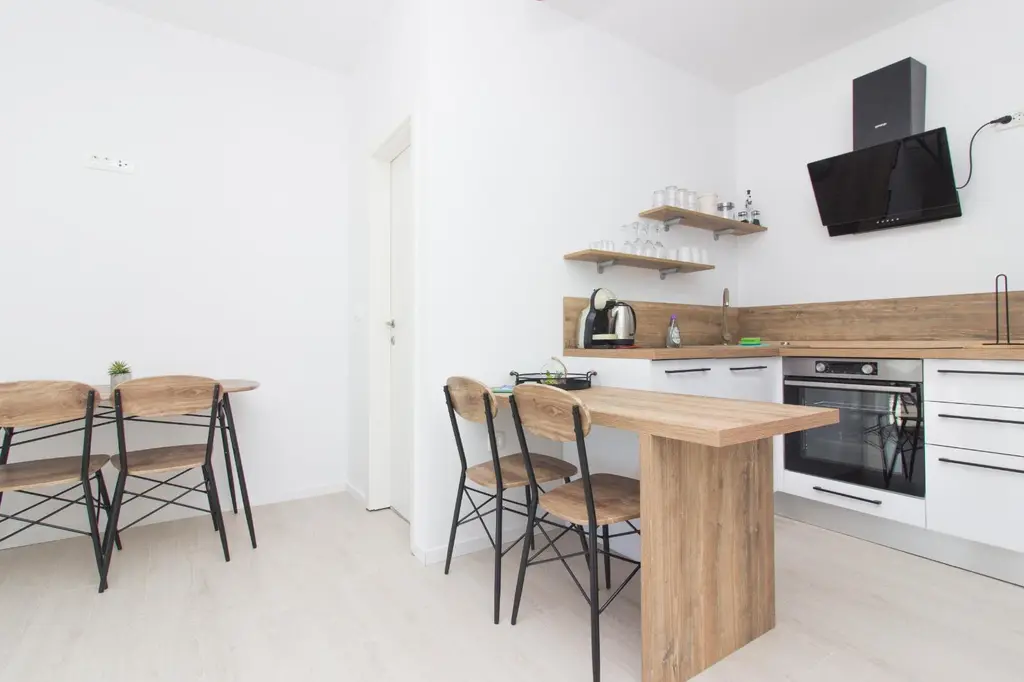 Privlaka Family Holiday House for 6