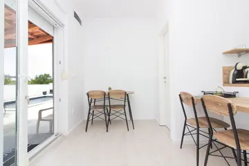 Privlaka Family Holiday House for 6