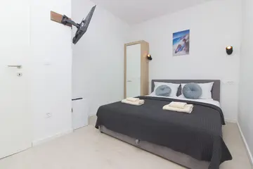 Privlaka Family Holiday House for 6