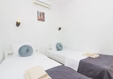 Privlaka Family Holiday House for 6