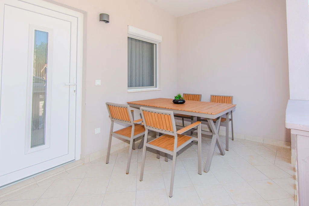 Vir 4-Person Apartment