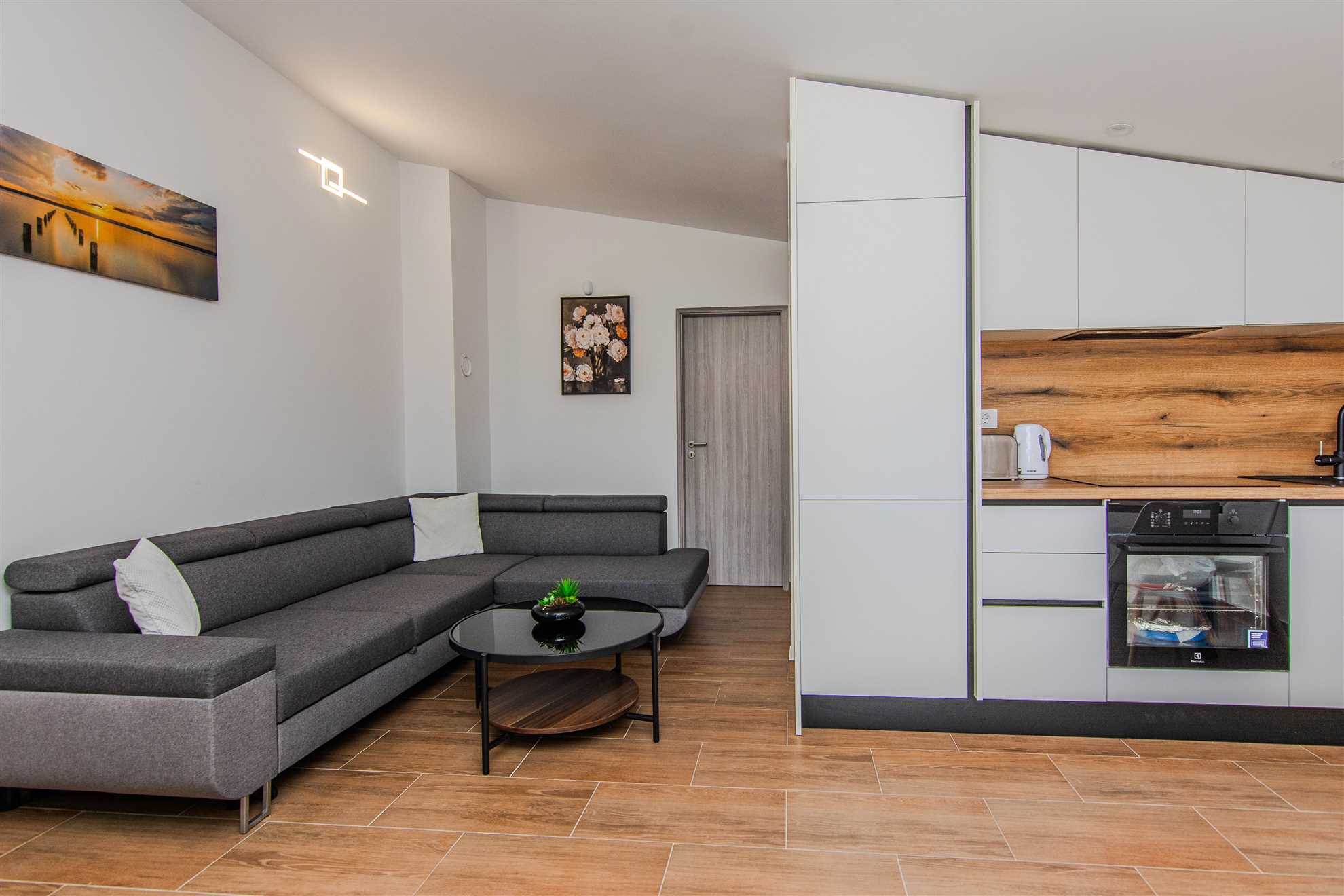 For 4 persons | New and modern | 350 m from the beach