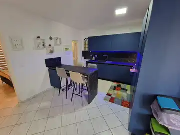 2-Bedroom Apartment in Vir for 4–6 Guests