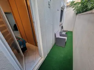 2-Bedroom Apartment in Vir for 4–6 Guests