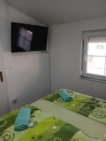 Apartment in Vir with Partial Sea View for 4–6