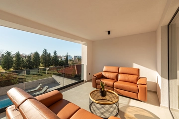 Villa in Zaton for 10 Guests with Private Pool