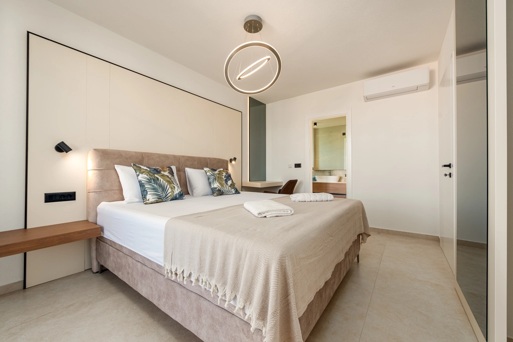 Villa in Zaton for 10 Guests with Private Pool