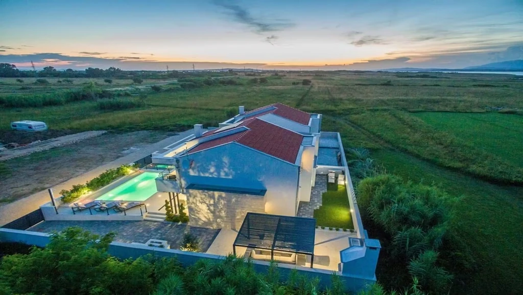 Privlaka Villa for 6 Guests with Private Heated Pool