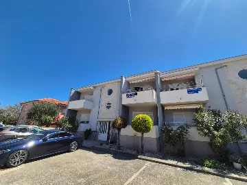 Nin, Zaton Apartment for 5 Guests with Partial Sea View