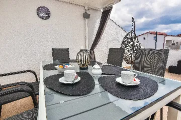 Vir Apartment for 4 Guests with Balcony