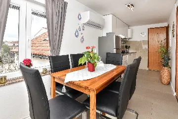 Vir Apartment for 4 Guests with Balcony