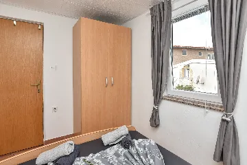 Vir Apartment for 4 Guests with Balcony