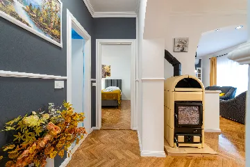 Apartment in Nin for 4 with roofed terrace